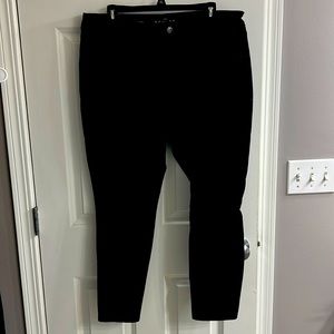 White House Black Market The Sculpt Skinny Ankle - 16S